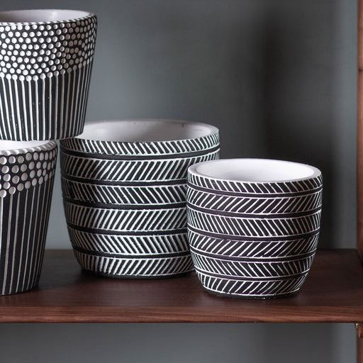 Ava Decorative Ceramic Plant Pot In Black & White (Large)