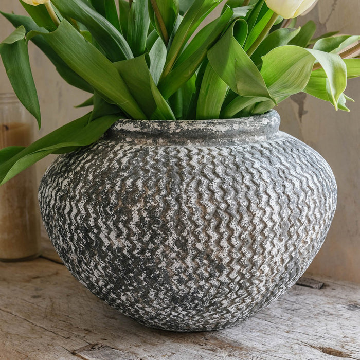 Dallas Vase, Etched Squat, Grey Stone