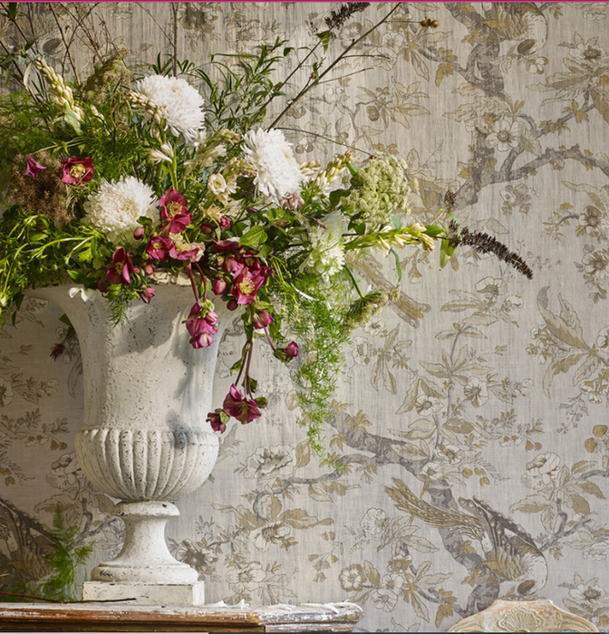 Zoffany Wallpaper - Cotswold Manor - Chintz Lustre (Sold by the metre) - Quartz Grey