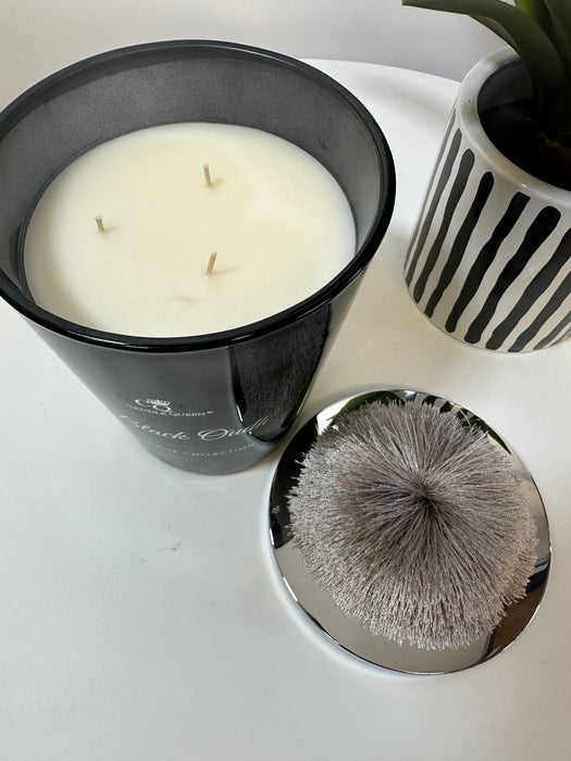 Scented Candle, Black Oudh Pom Pom Candle - Large