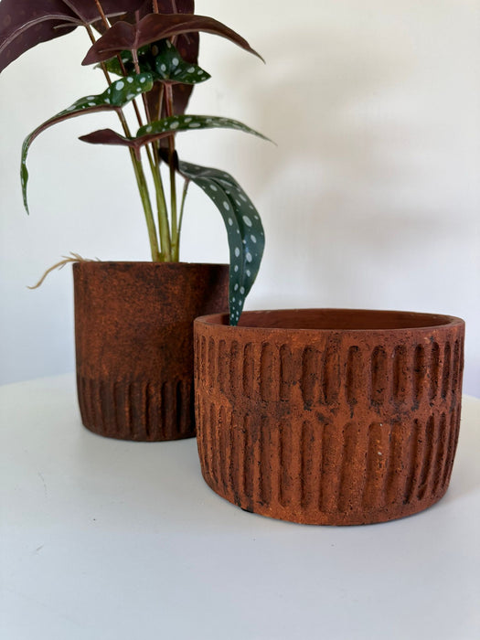 Red Terracotta Cement Plant Pot - 15 cm